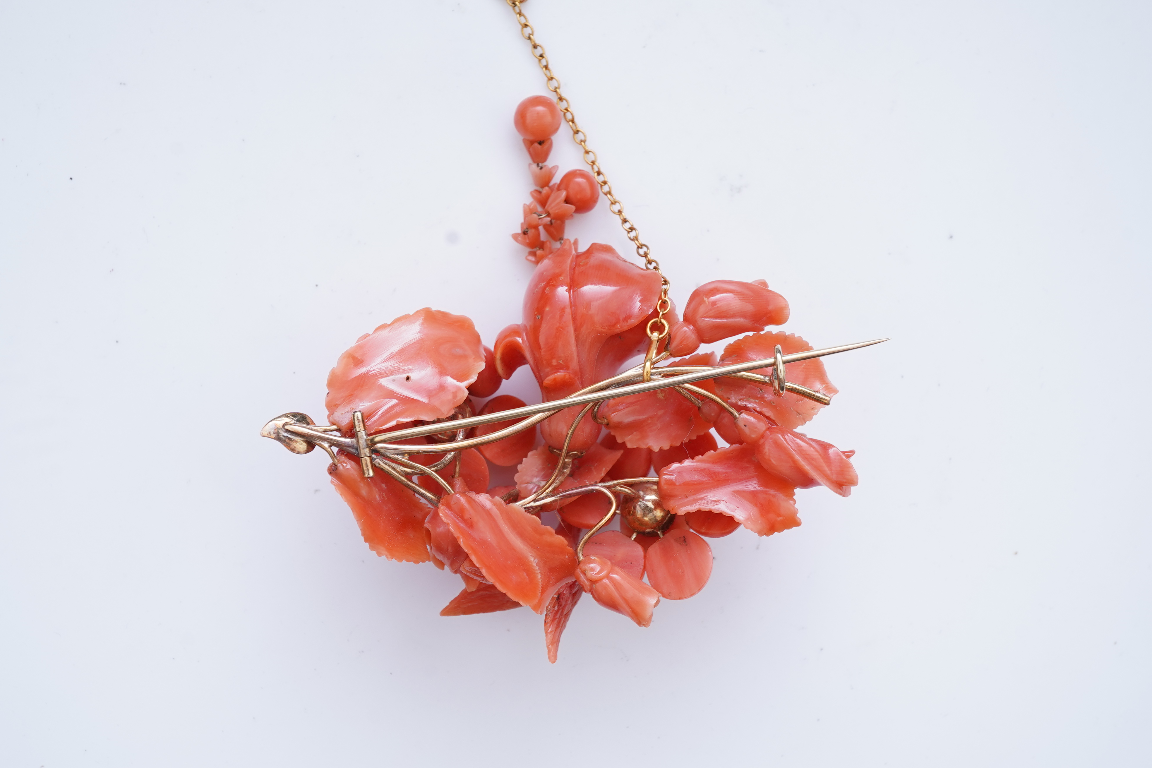 A rare coral brooch, Italy, mid 19th century